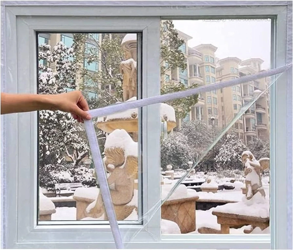 L'astuce du film argenté : économisez 40 € sur votre chauffage ce mois-ci - image 1