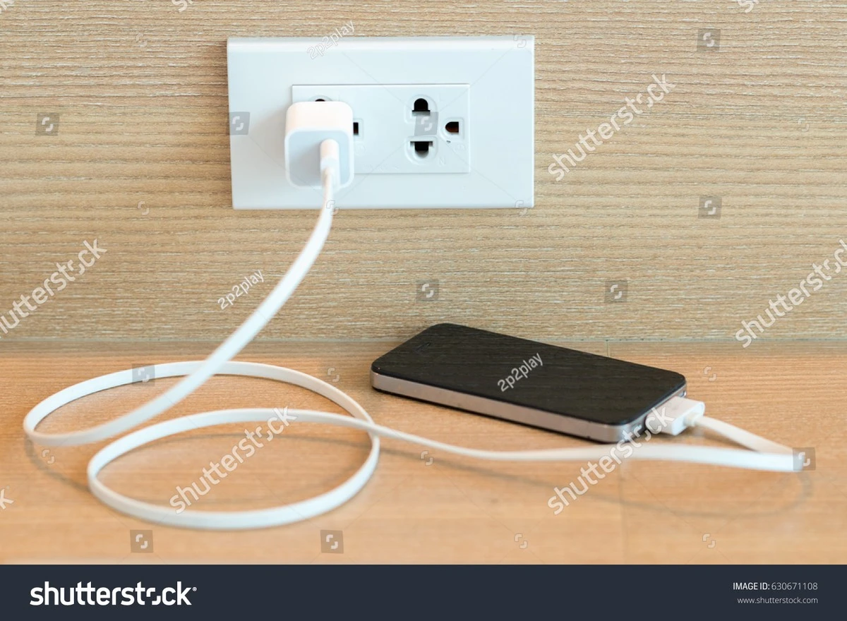 Pourquoi laisser votre chargeur branché à vide est une fausse bonne idée - image 1