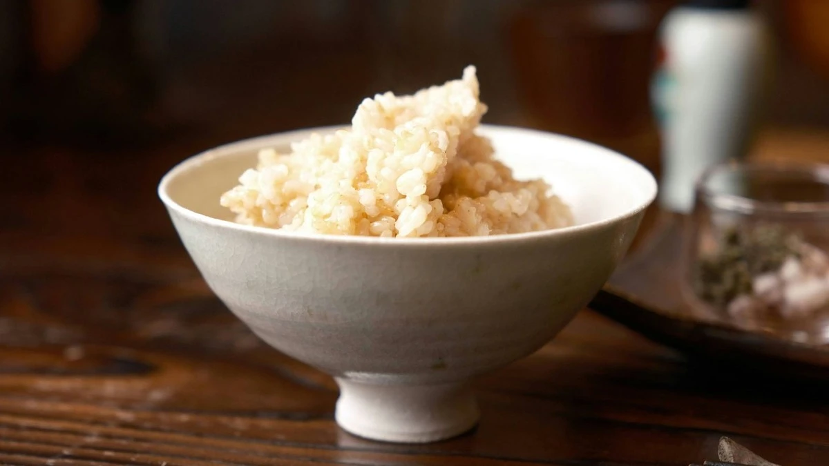 Pourquoi les cuisiniers expérimentés ne laissent jamais le riz s'étaler dans la cuve - image 1