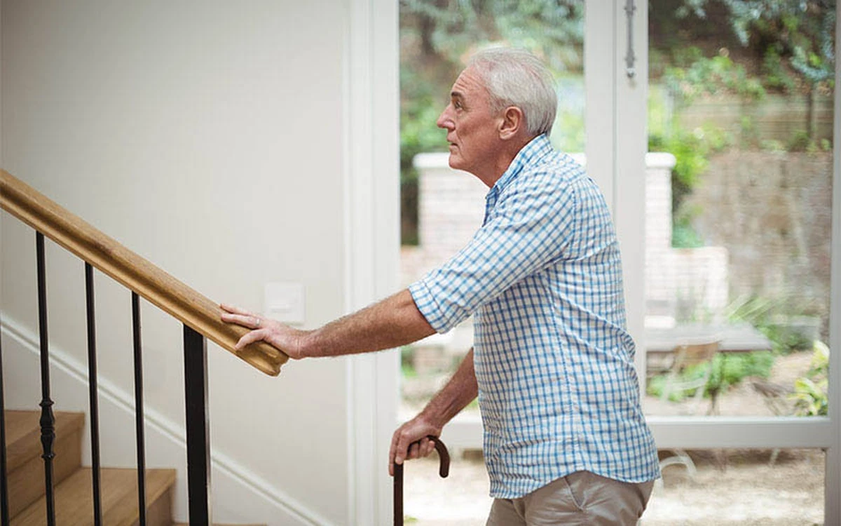 Voici pourquoi monter 50 marches par jour change tout pour votre cœur après 55 ans - image 1